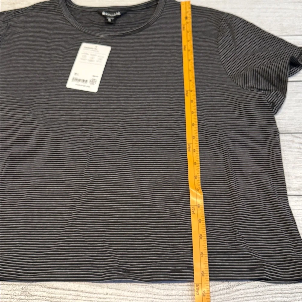Women’s ATHLETA Essential Tee Short Sleeve size XL - Picture 9 of 14